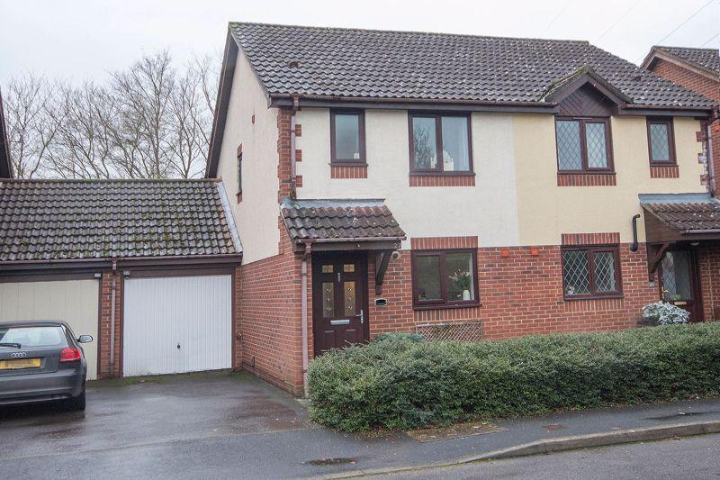 West Totton 2 bed semidetached house for sale £309,950