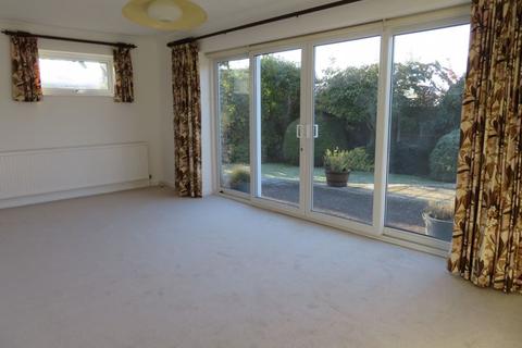 8 Firs Hamlet, West Mersea, Colchester, CO5 8NF