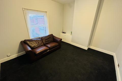 1 bedroom flat to rent, Church Road, Northenden, Manchester, M22