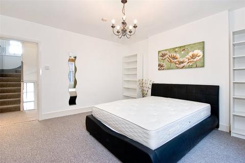 2 bedroom apartment to rent, Silver Place, W1F