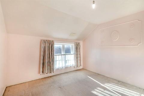 25 Taylor Close, Orpington, BR6 9UH