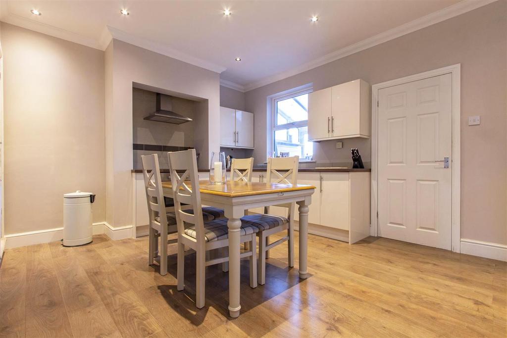 Parkhouse Road, Lower Pilsley... 2 bed terraced house £169,950
