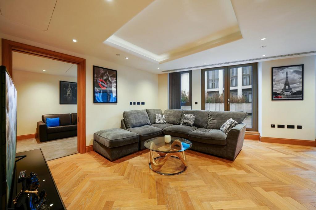 Abell House SW1 P 4 FE-10.jpg