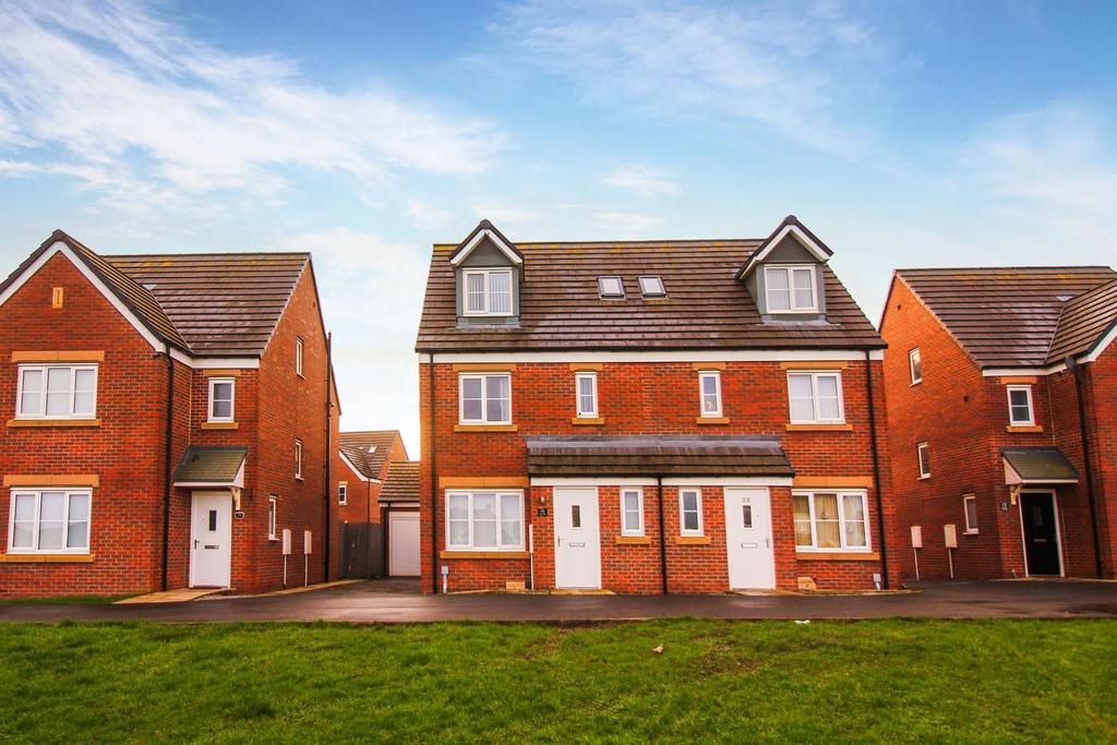 Wooler Grange, Blyth 4 bed townhouse - £175,000