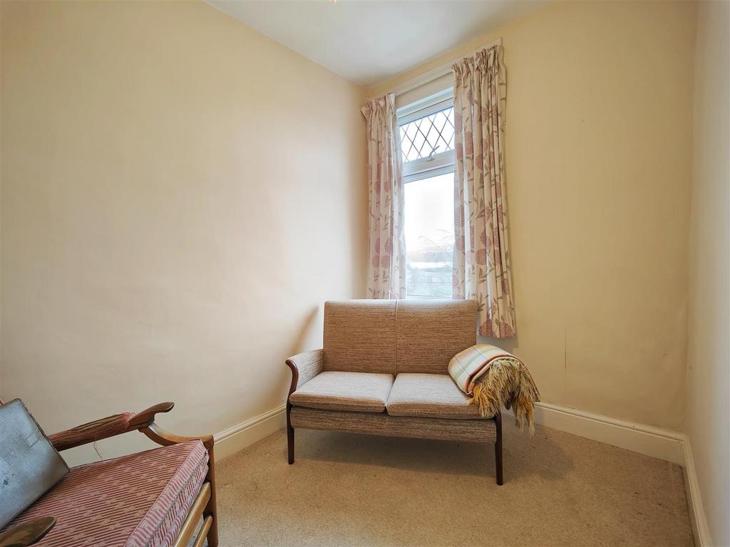 Bedroom 4/Study (Front)