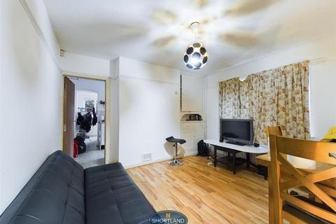 10 Botoner Road, Coventry, CV1 2DA