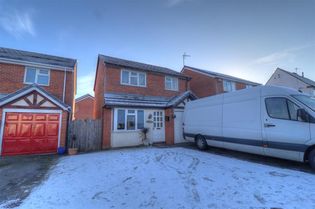 Station Road, Eckington 3 bed detached house £975 pcm (£225 pw)
