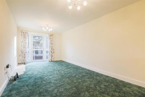 2 bedroom apartment for sale - Justice Court, Holt Road, Cromer, Norfolk, NR27 9EL