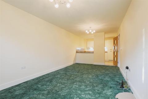 2 bedroom apartment for sale - Justice Court, Holt Road, Cromer, Norfolk, NR27 9EL