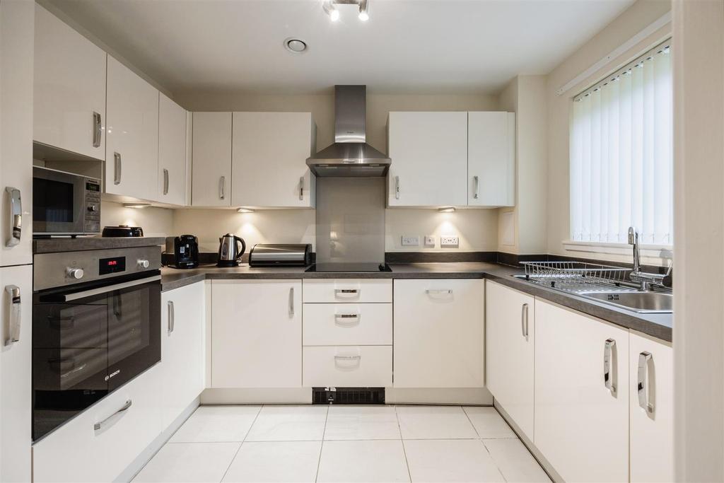 Kitchen 11 RWD.jpg