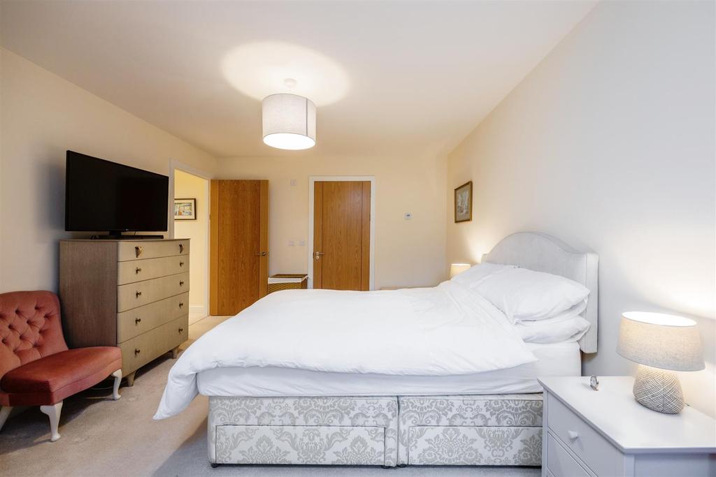 Bedroom En-Suite11 RWD(b).jpg