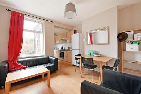 26 Lydgate Lane, Sheffield, S10 5FH