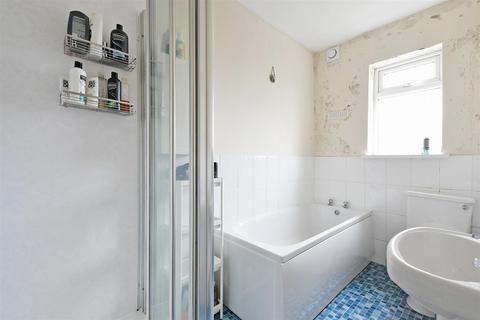 26 Lydgate Lane, Sheffield, S10 5FH