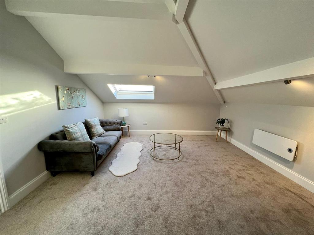 Westminster House, Ellesmere Road, Ellesmere Park, Manchester 3 bed