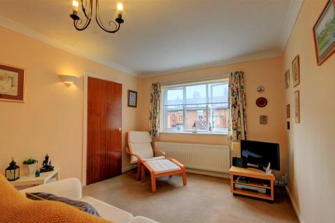 2 bedroom apartment for sale - Buckingham Court, Marlborough Drive, Darlington