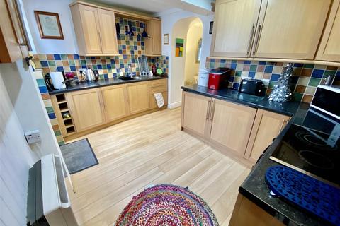 2 bedroom terraced house for sale, Stryd Y Ffynnon, Nefyn