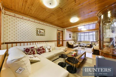 90 Cambridge Close, Hounslow, TW4 7BG
