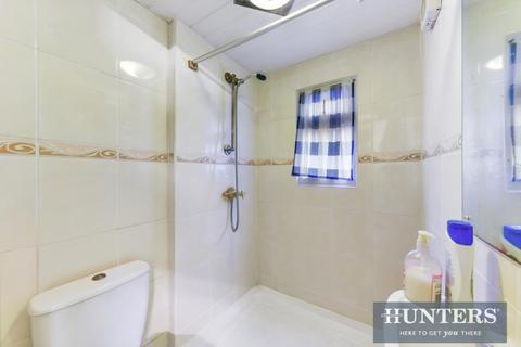 90 Cambridge Close, Hounslow, TW4 7BG