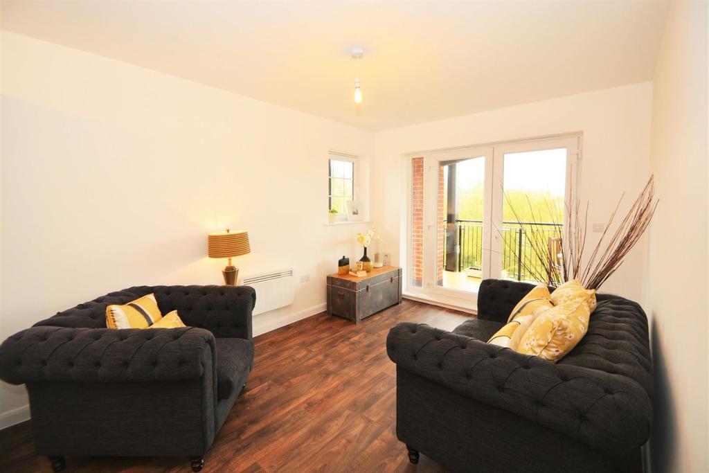 Lulworth Place, Walton Locks, Warrington 2 bed apartment £840 pcm (£