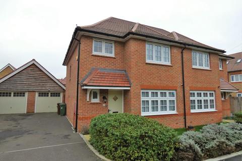 3 bedroom semi-detached house for sale - Kiln Way, Halling, Rochester