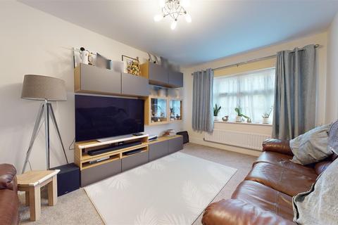 17 Kiln Way, Halling, Rochester, ME2 1FP