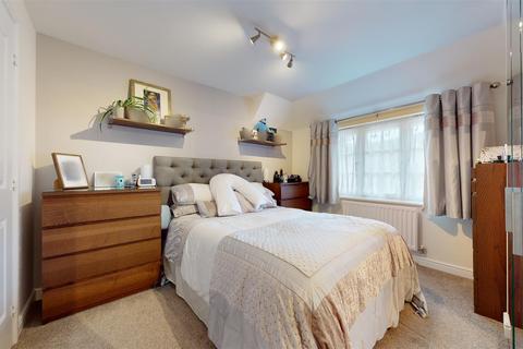 3 bedroom semi-detached house for sale - Kiln Way, Halling, Rochester