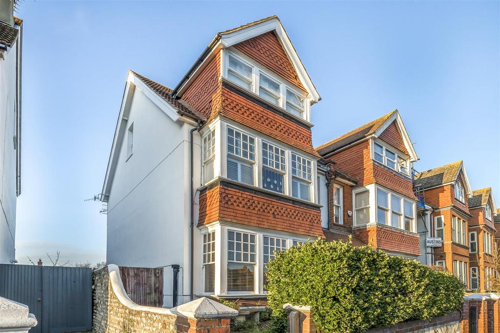 Sutton Park Road, Seaford 1 bed flat for sale £225,000