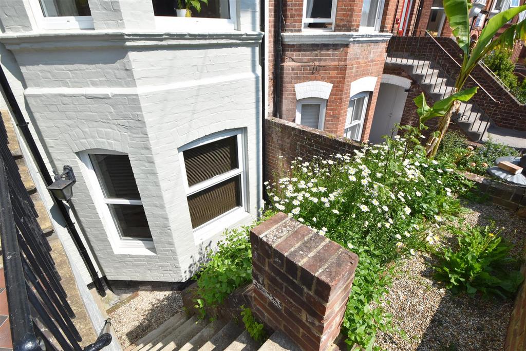 Tower Road West, St. LeonardsOnSea 4 bed terraced house £450,000