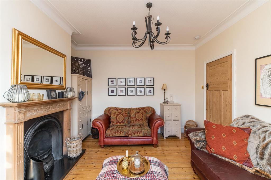 Eastlands, High Heaton, Newcastle Upon Tyne 4 bed semidetached house