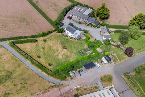 4 bedroom property with land for sale, Llandyfaelog, Kidwelly