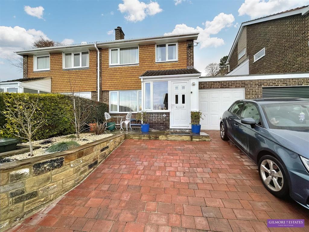 Welton Close, Stocksfield 3 bed semidetached house £220,000