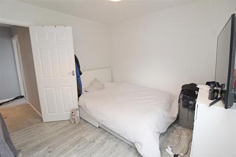 72 High View, Deanshanger, Milton Keynes, MK19 6LN