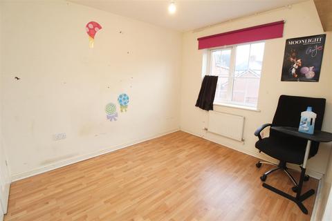 17 Edwards Croft, Bradville, Milton Keynes, MK13 7BU