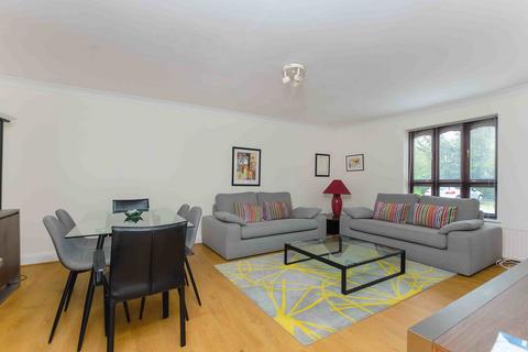 2 bedroom flat to rent, WINDSOR, REGENT COURT