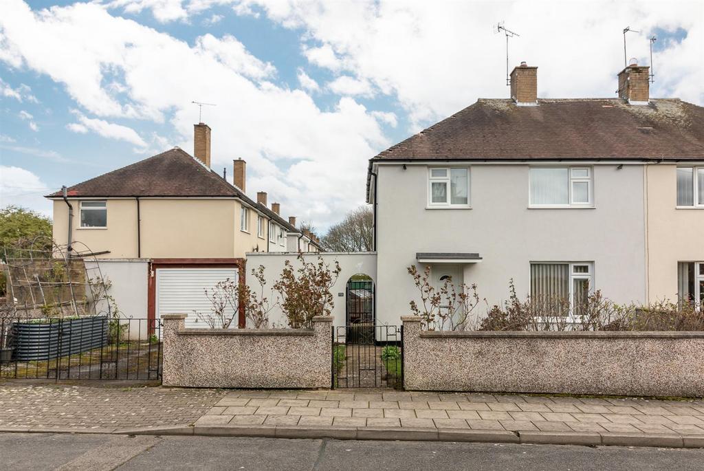 Failsworth Close, Clifton, Nottingham 3 bed semidetached house £200,000
