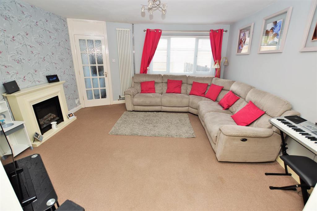 Knightsbridge Road, Glen Parva... 2 bed townhouse £175,000
