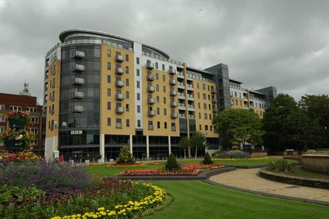 2 bedroom apartment for sale - 93 Queens Court, City Centre