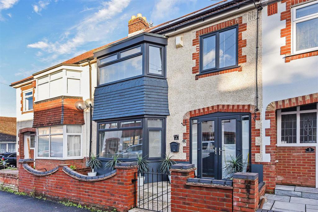 Pangbourne Avenue, Drayton, Portsmouth 5 bed terraced house for sale £425,000