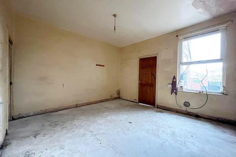 12 Dove Hill, Royston, Barnsley, S71 4BX