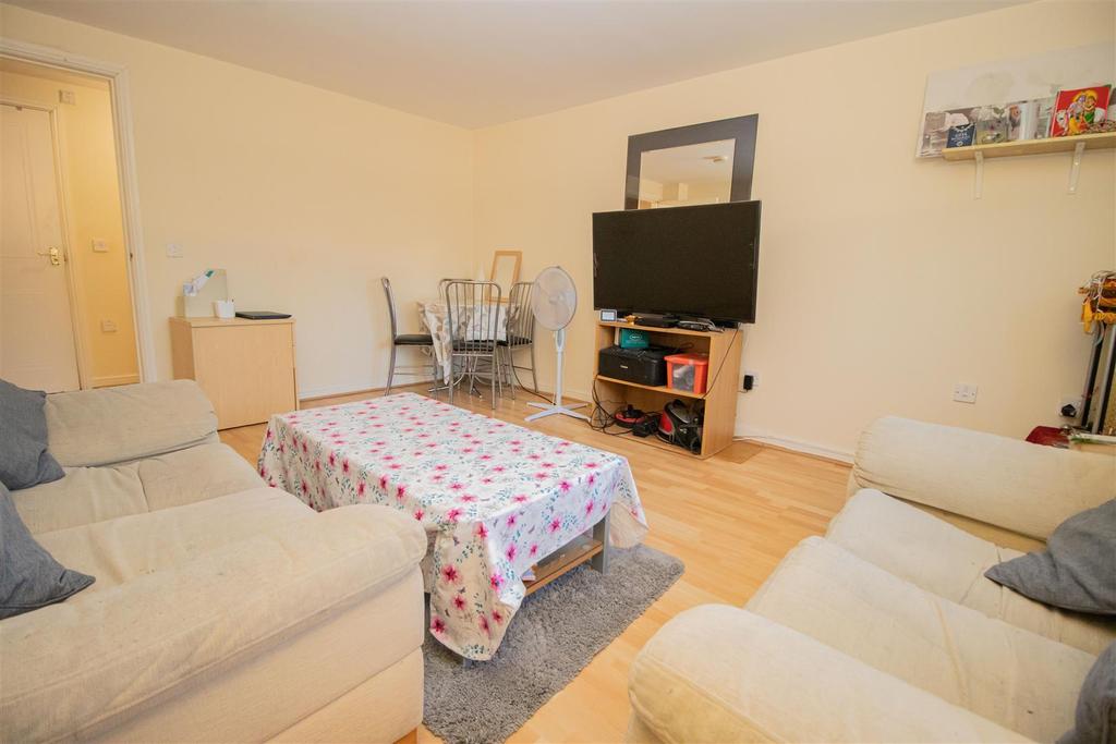 Manley Road, Whalley Range 2 bed flat £185,000