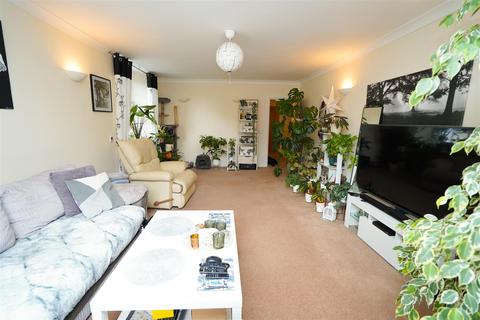 2 bedroom apartment for sale - Ford House, Rowe Close, Bideford