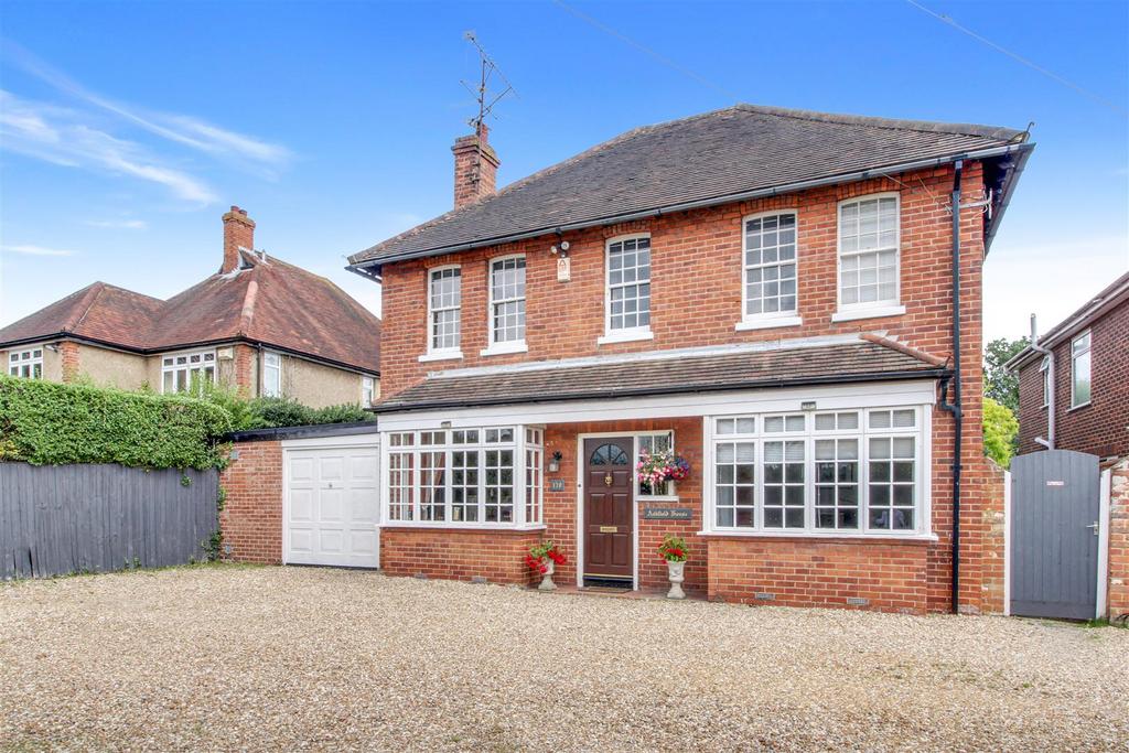 Church Road, Earley, Reading 5 bed detached house £925,000