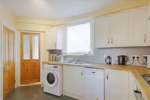 9 Victory Road, Beeston, Nottingham, NG9 1LH