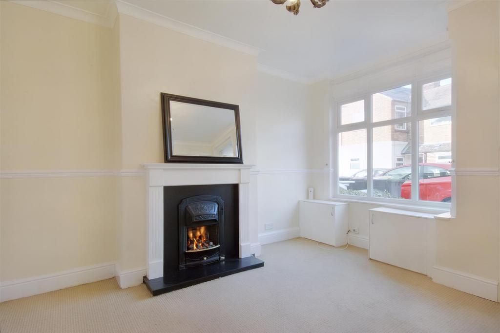 Victory Road, Beeston Rylands 2 bed terraced house £200,000