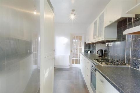 67 Victory Road, Beeston, Nottingham, NG9 1LH
