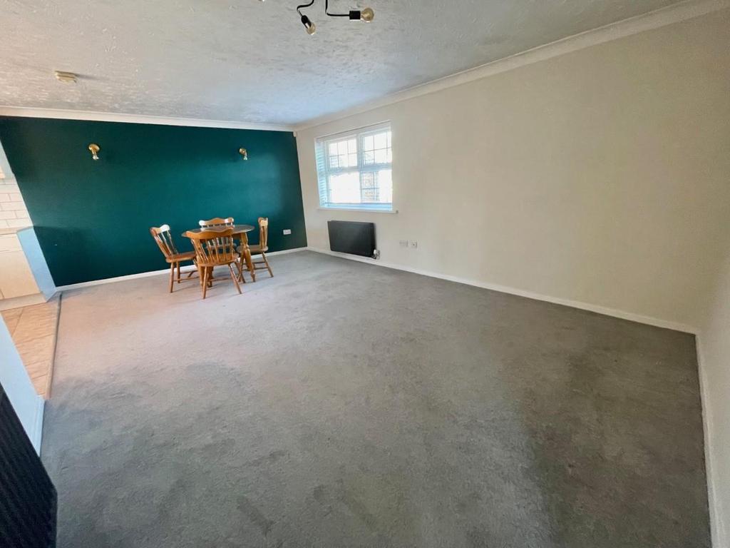 Bickenhill Lane, CatherineDeBarnes... 2 bed apartment £230,000