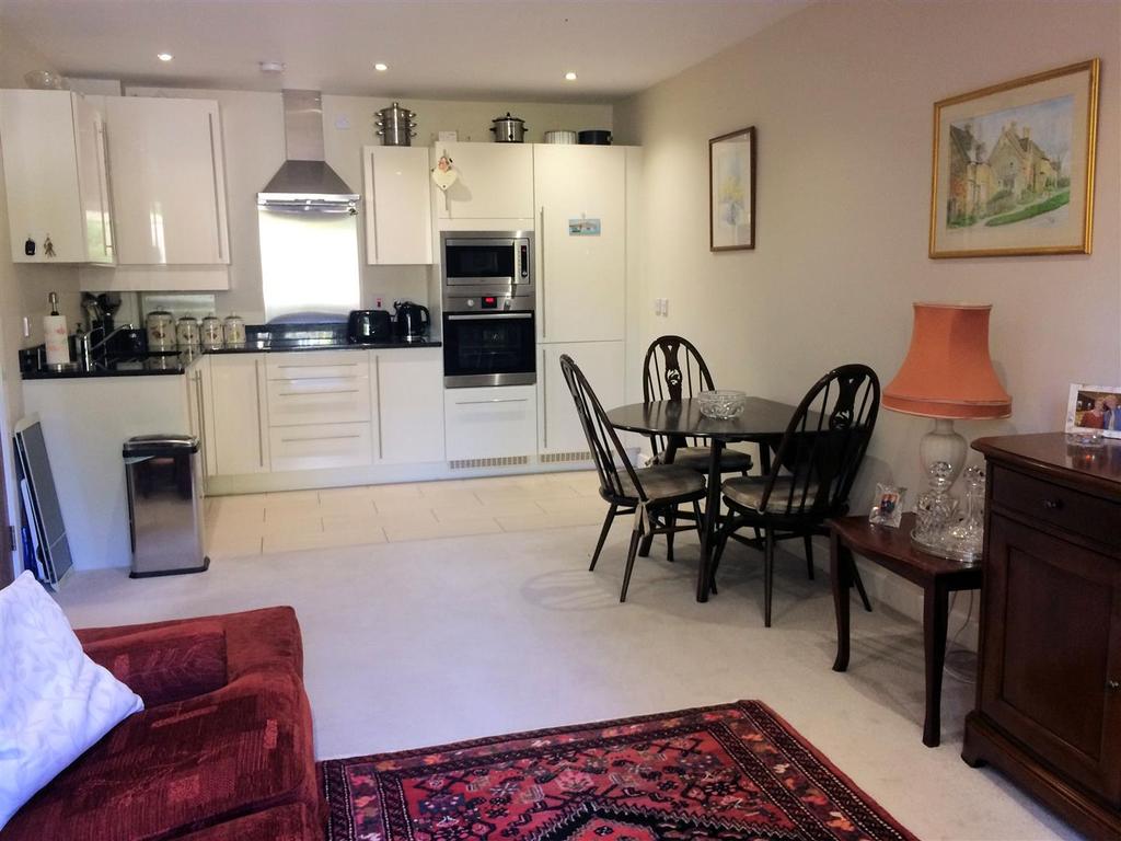 Wispers Park Retirement Village, Wispers Lane, Haslemere 1 bed