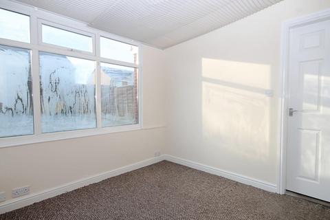 68 Foxglove, Amington, Tamworth, B77 4HY