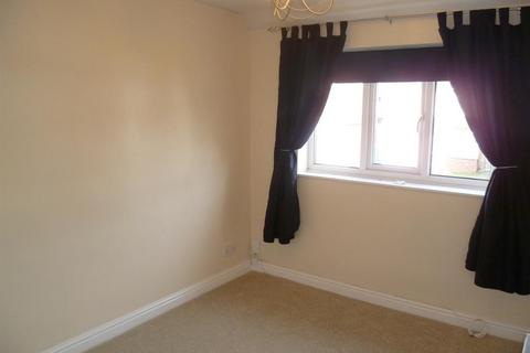 68 Foxglove, Amington, Tamworth, B77 4HY