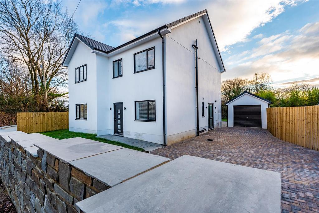 Plas Road, Grovesend, Swansea 5 bed property £2,000 pcm (£462 pw)